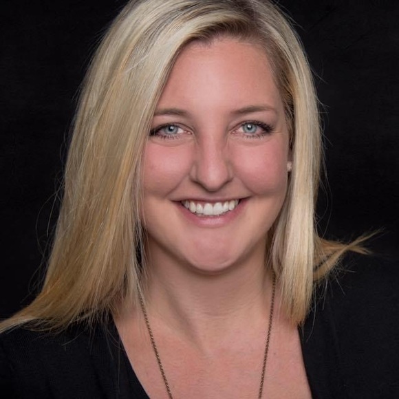 Meet your Posher, Debra - Picture 1 of 1